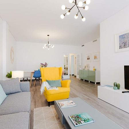 Апартаменты Hola Malaga Premium Centro Экстерьер фото